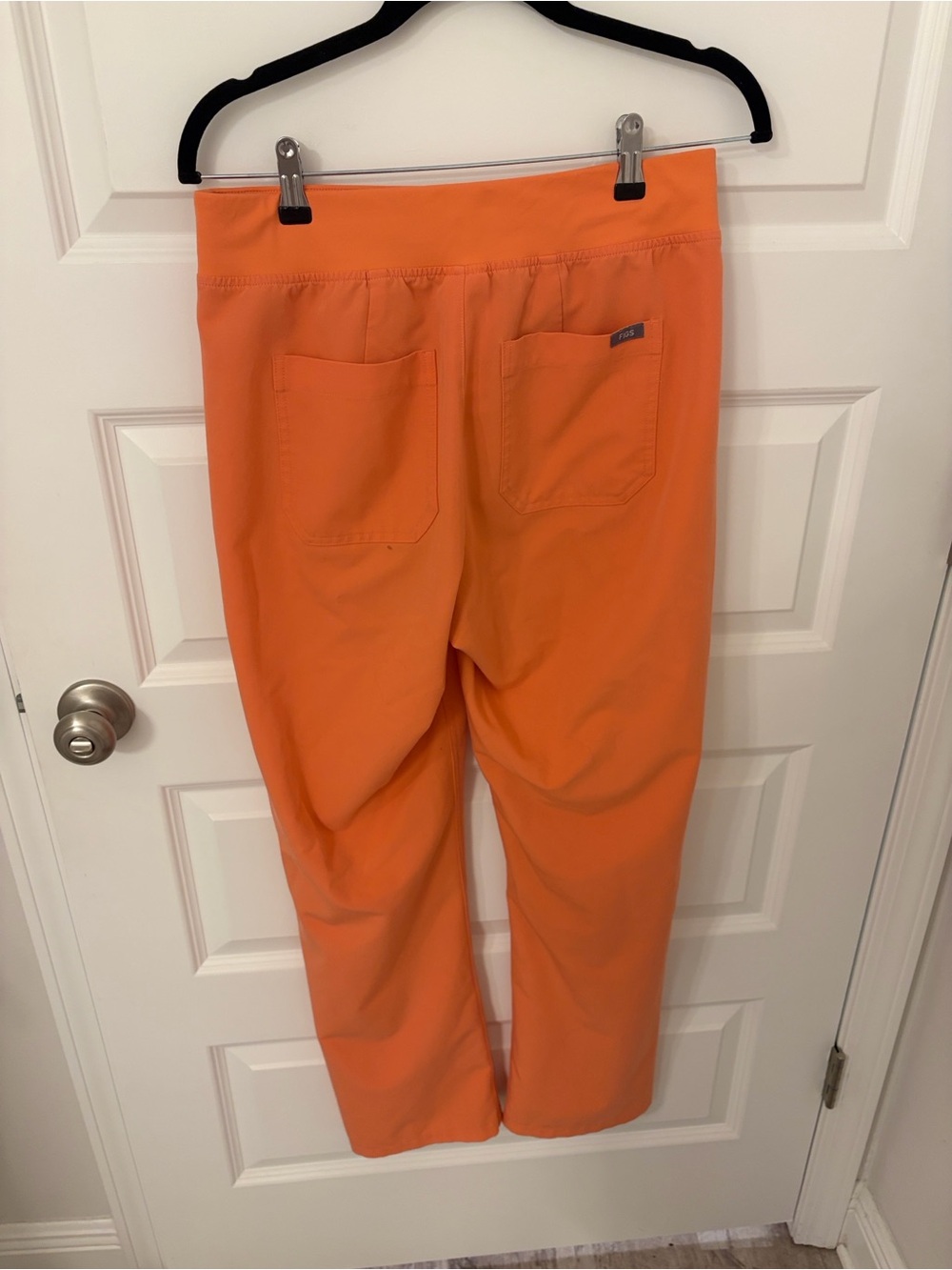 Figs Wide-Leg Scrub Set in Bright Orange - Picture 6 of 6